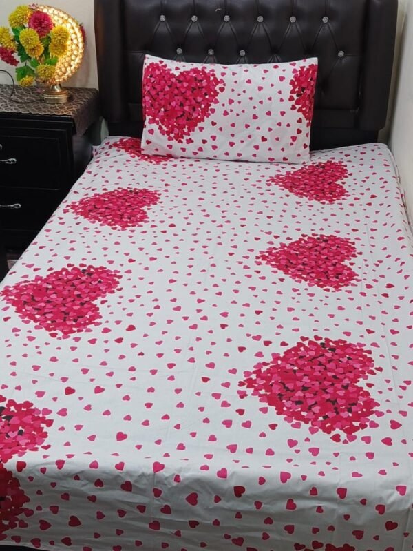 Heart Printed Bedsheet Set - 4 pcs