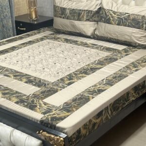 Lines Printed Double Bedsheet Set - 3pcs