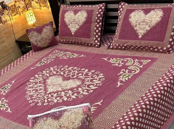 Heart Printed Double Bedsheet Set - 4pcs